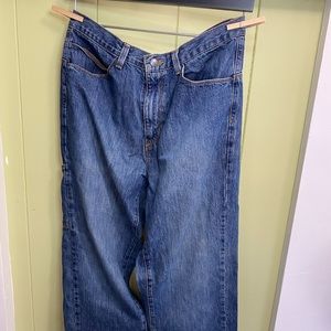 Mossimo Mossissue Men's Six Pocket Blue Jeans Size 34/30 Gently Used